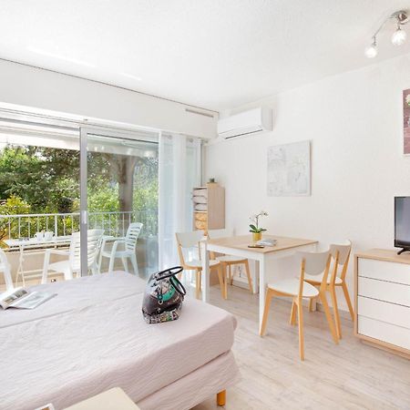 Studio Climatise Pour 3, Face Est, A 50M Plage Et Proche Commerces - Fr-1-466A-23 Saint-Raphael  Ngoại thất bức ảnh