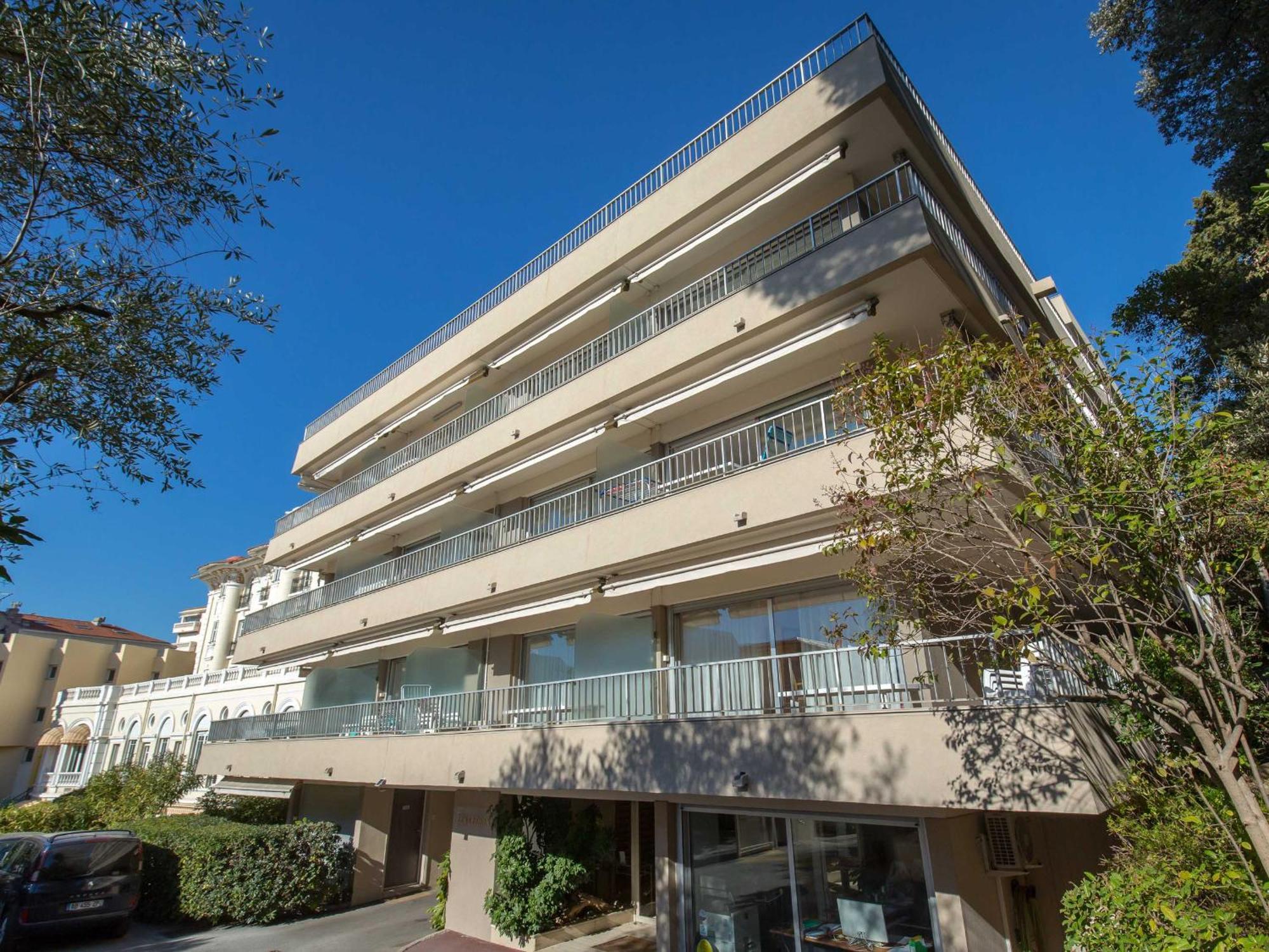 Studio Climatise Pour 3, Face Est, A 50M Plage Et Proche Commerces - Fr-1-466A-23 Saint-Raphael  Ngoại thất bức ảnh
